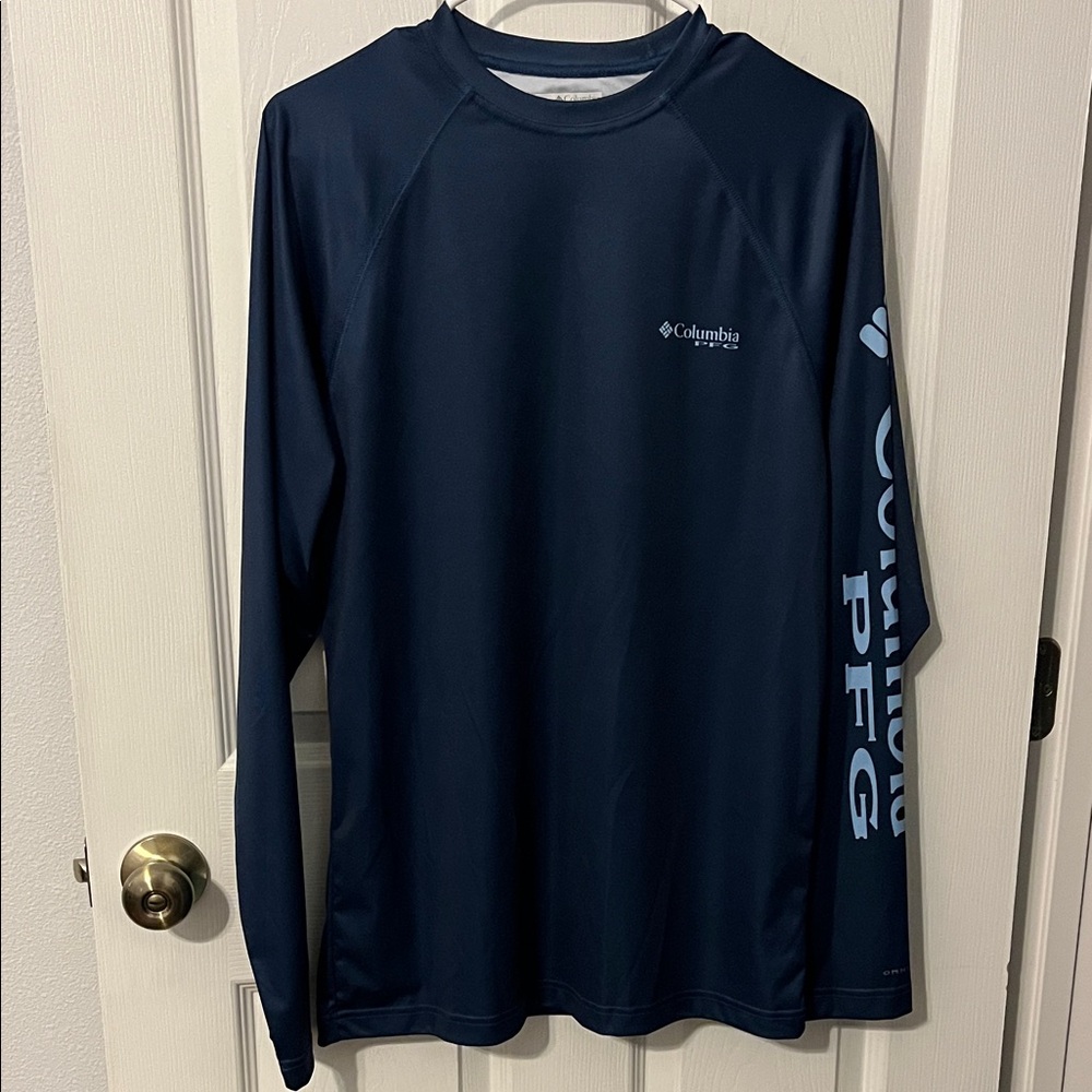 Columbia Men's Long Sleeve Rash Guard in Navy with Light Blue Logo